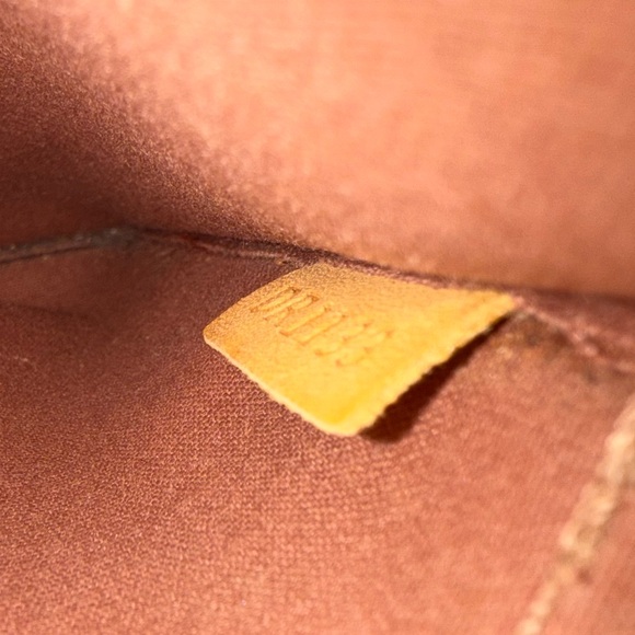 Louis Vuitton Monogram Vernis Brea MM Bag - Picture 11 of 15